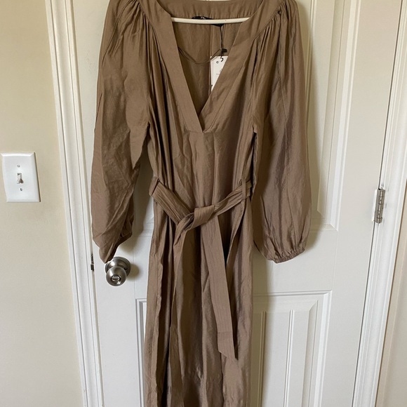 ZARA viscose belted midi dress - Picture 3 of 4